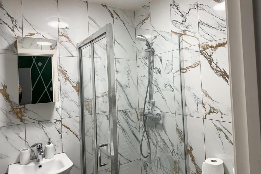 Parkside Stay North London - Victoria Line Экстерьер фото