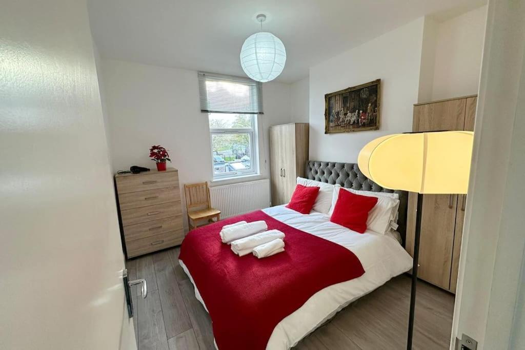 Parkside Stay North London - Victoria Line Экстерьер фото