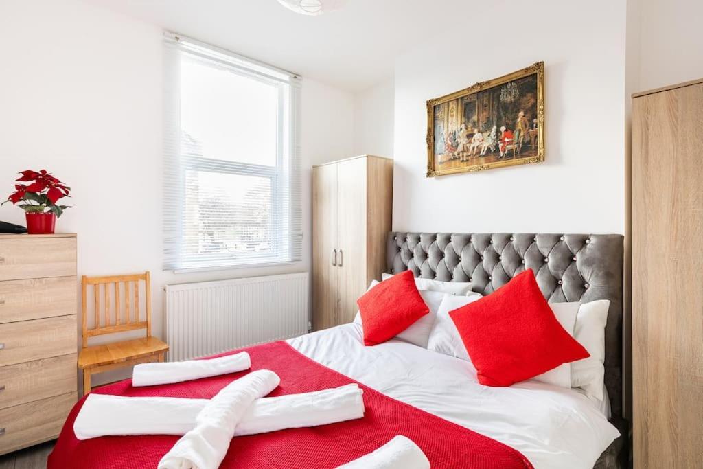 Parkside Stay North London - Victoria Line Экстерьер фото