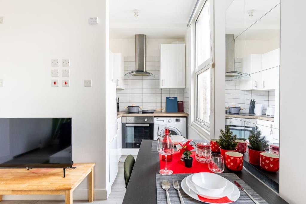 Parkside Stay North London - Victoria Line Экстерьер фото